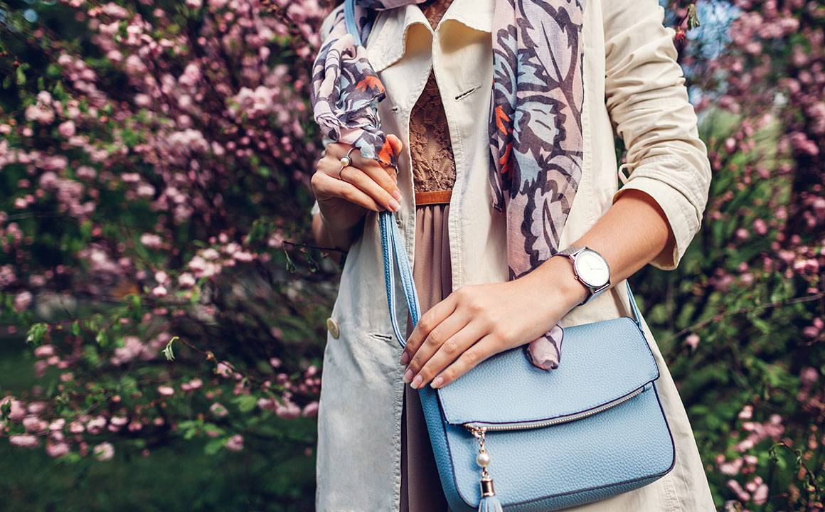 light-blue-handbag-scarf-watch-coat-fashion