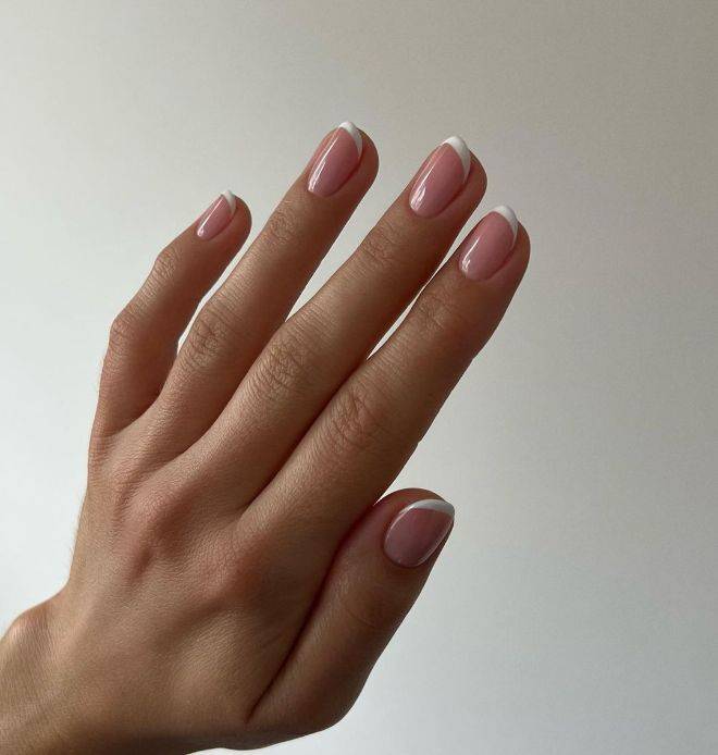 7 Inspiring Ideas for Modern French Manicures