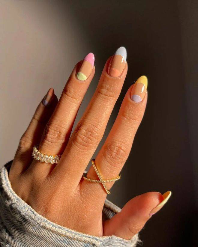 Why We Are In Love With the Two-Tone French Manicure