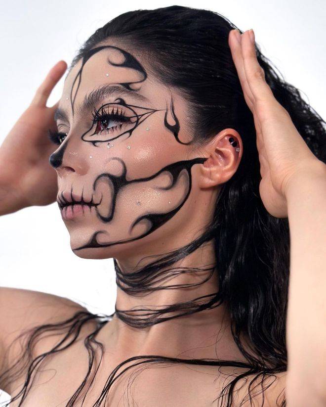 7 Day of the Dead Makeup Ideas to Honor and Remember