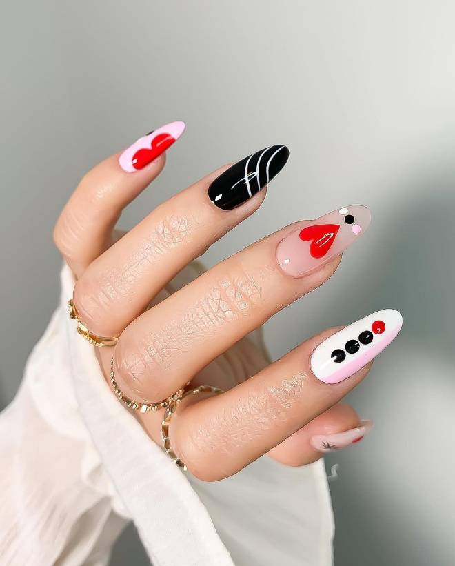 Hit the Jackpot with the Casino Nail Trend: Feel Like a Winner!