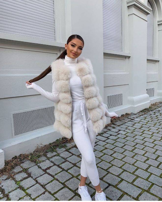 Monochromatic Magic: Winter White Outfits That Wow