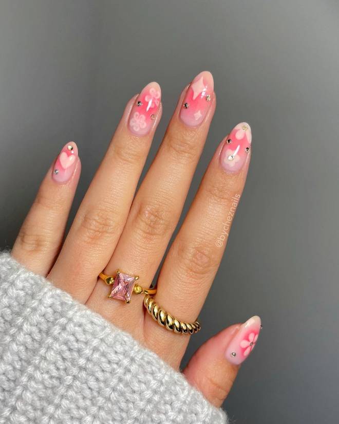 Cherry Blossom Nails Are The Trendiest Go-To Spring Mani